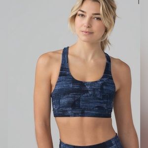 Lululemon Invigorate Bra multi midnight navy size 10